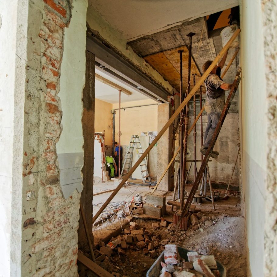 Entrümpelung Wohnung und Entrümpelung Haus und Renovierungsarbeiten